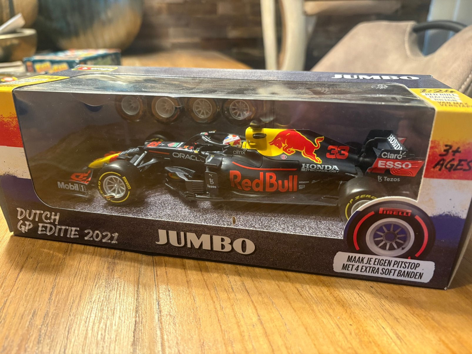 Max Verstappen F1 model uit 2021, Hobby en Vrije tijd, Modelauto's | 1:24, Ophalen of Verzenden, Zo goed als nieuw, Bburago