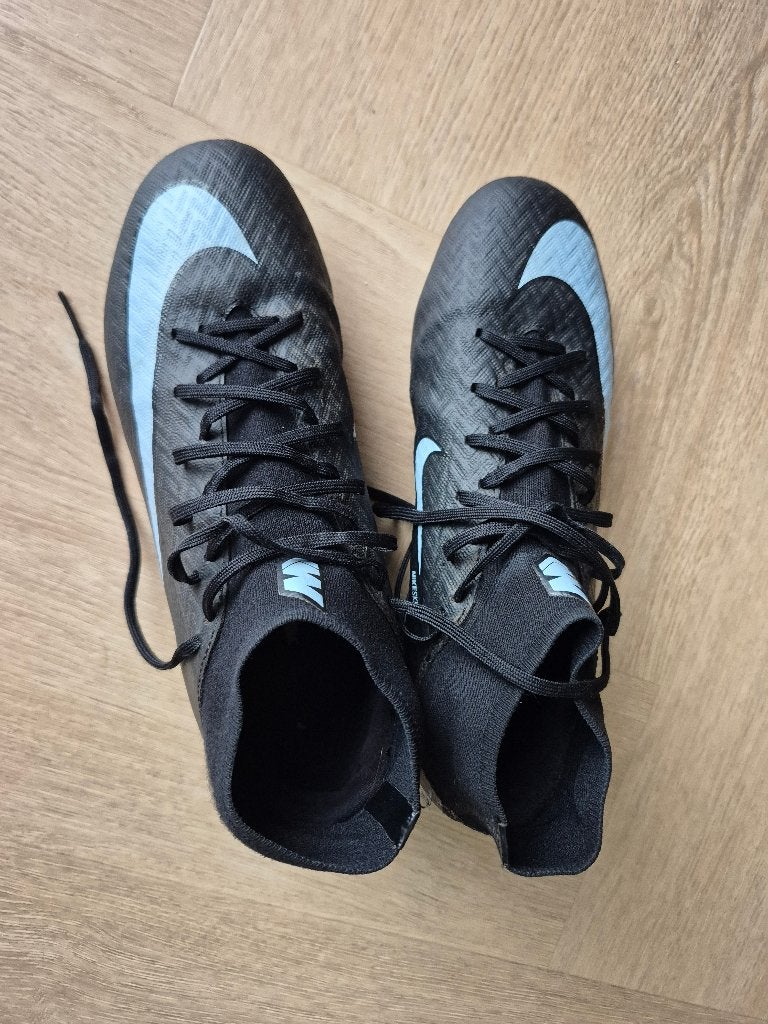 Voetbalschoenen Nike Airzoom mt39 prima staat, Gebruikt, Maat XS of kleiner, Schoenen, Ophalen of Verzenden