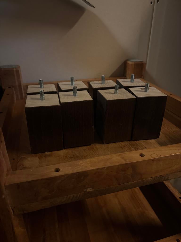 Donkerbruine meubelpoten / bedpoten - 8 stuks, Huis en Inrichting, Woonaccessoires | Overige, Ophalen, Nieuw