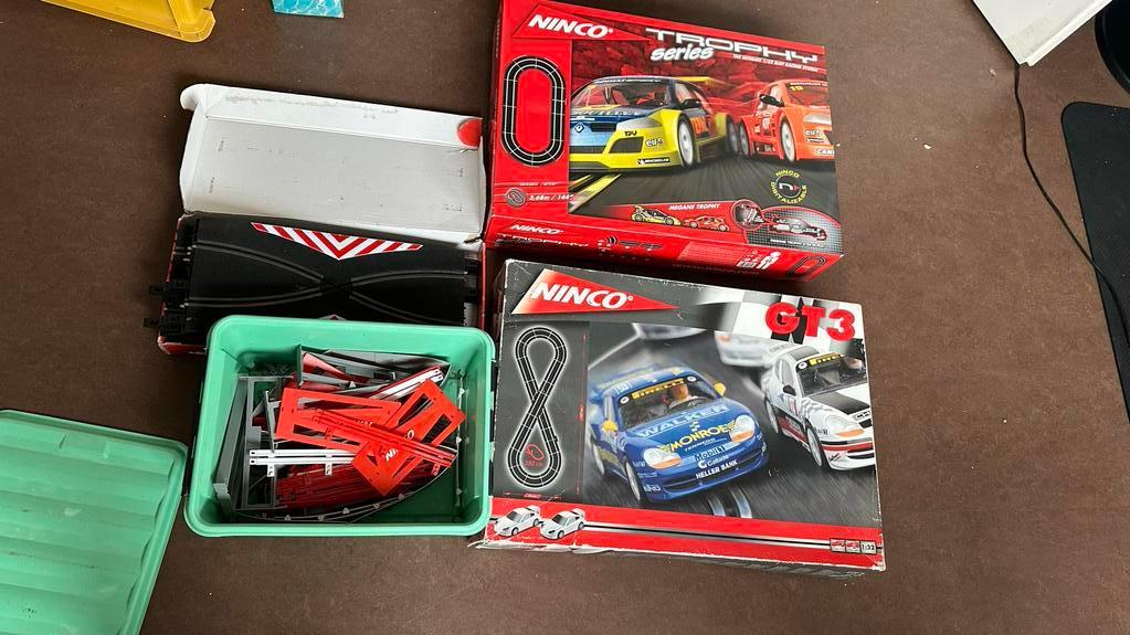 NINCO Racebaan GT3 en Trophy Series, Kinderen en Baby's, Speelgoed | Racebanen, Overige merken, Ophalen of Verzenden, Elektrisch