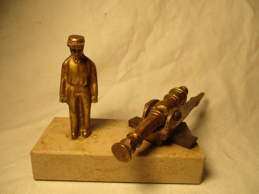 antiek beeldje soldaat en kanon van koper, Antiek en Kunst, Ophalen of Verzenden