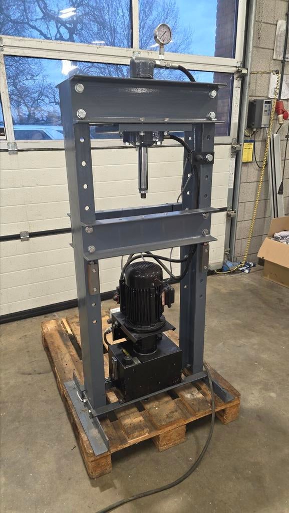 Hydraulische pers werkplaatspers, Doe-het-zelf en Verbouw, Gereedschap | Overige machines, Ophalen of Verzenden, Zo goed als nieuw