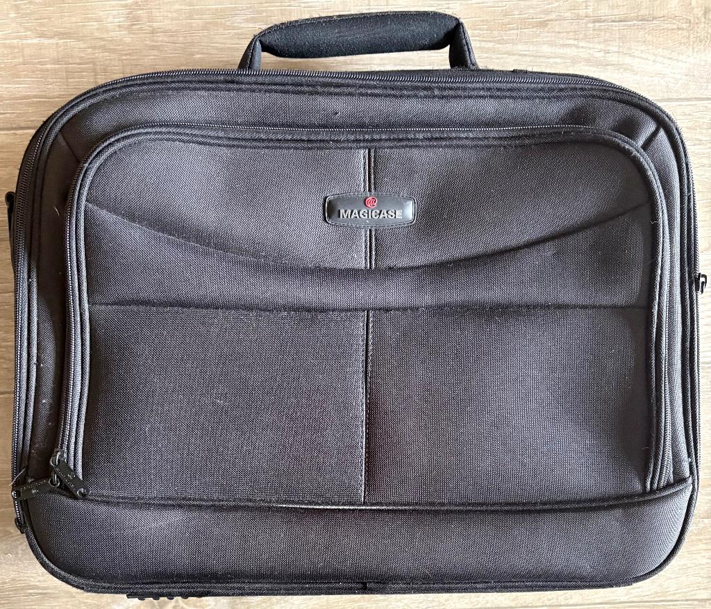 Magicase zwart canvas laptoptas, Computers en Software, Laptoptassen, Ophalen of Verzenden, 17 inch of meer, Zo goed als nieuw