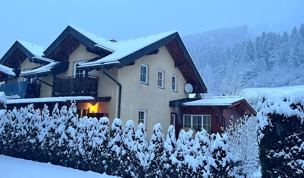 skiën kerstvak vanaf 21.12 vrij, longstay nov 26 mogelijk, 4 of meer slaapkamers, Afwasmachine, Chalet, Bungalow of Caravan, 8 personen