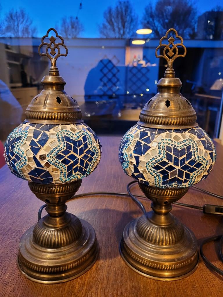 Twee mooie Arabische lampen, Ophalen