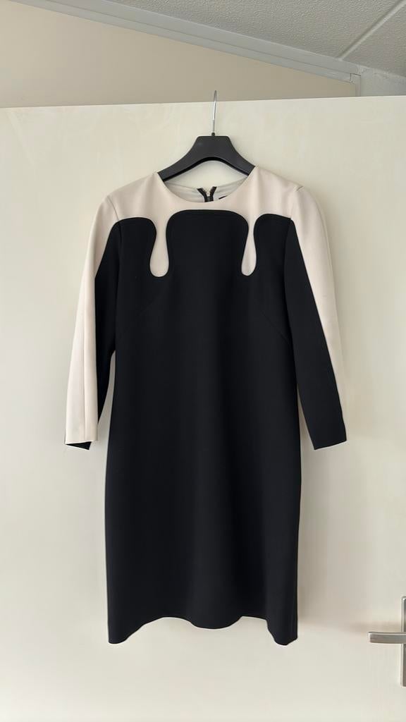 Tara Jarmon jurk zwart/ecru M38/F42, Maat 38/40 (M), Zwart, Ophalen of Verzenden, Zo goed als nieuw