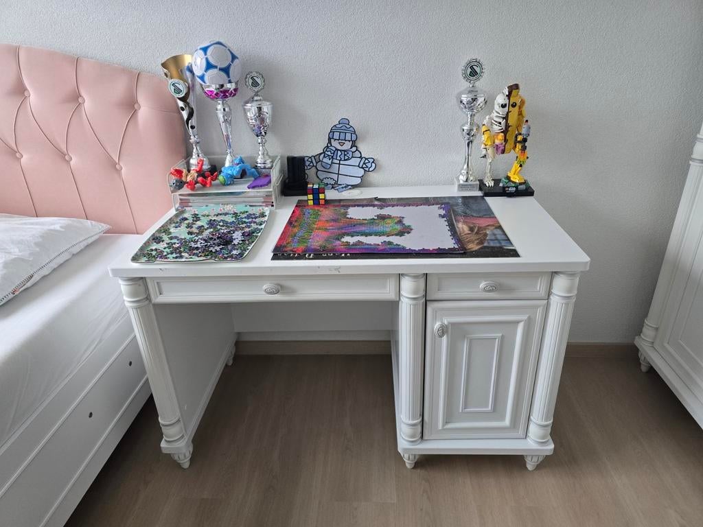 Cilek Bureau met stoel - Kinderbureau, Ophalen, Gebruikt