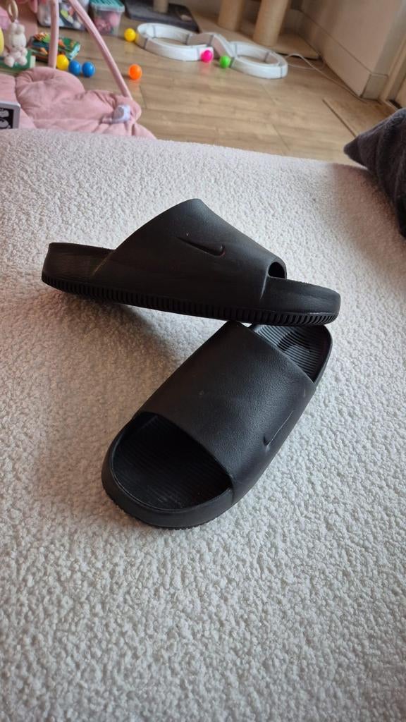 Nike slippers maat 45 (Calm), Kleding | Heren, Schoenen, Ophalen of Verzenden