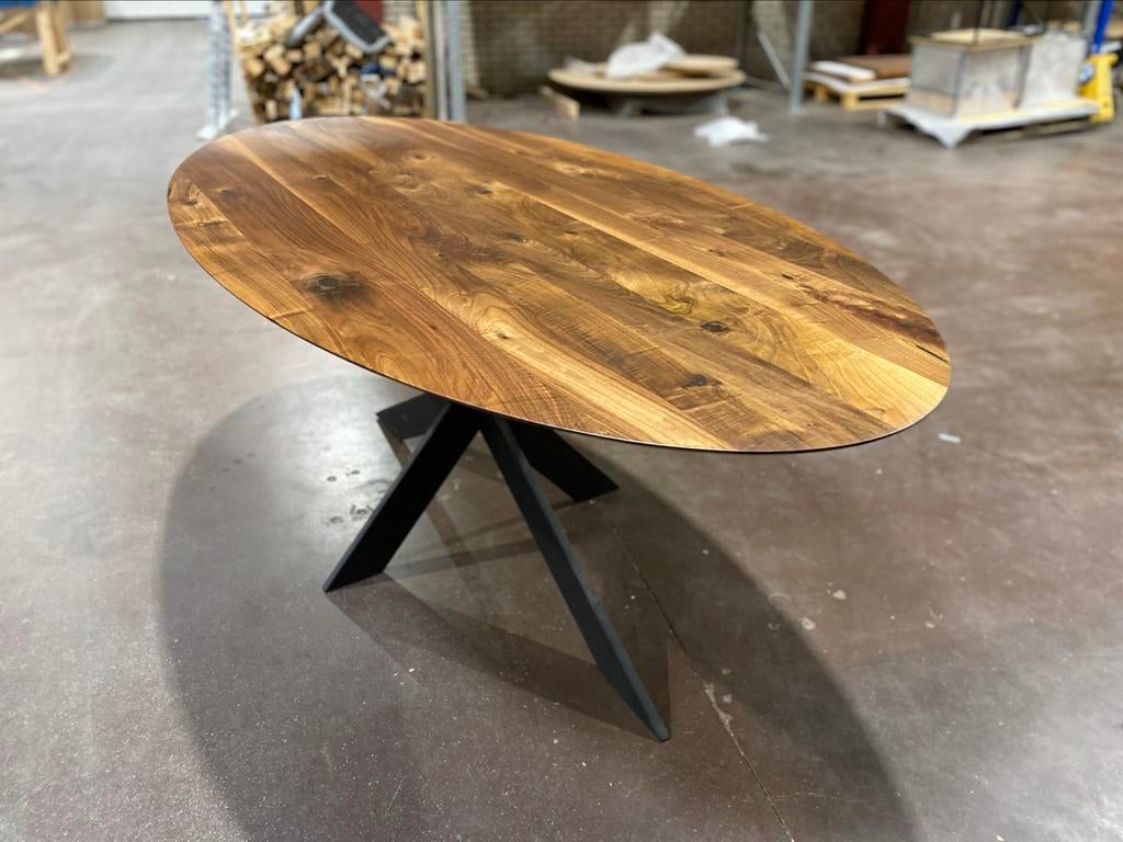 Walnoten tafel ovaal 200x100cm, Ophalen, Vijf personen of meer, Ovaal, Nieuw