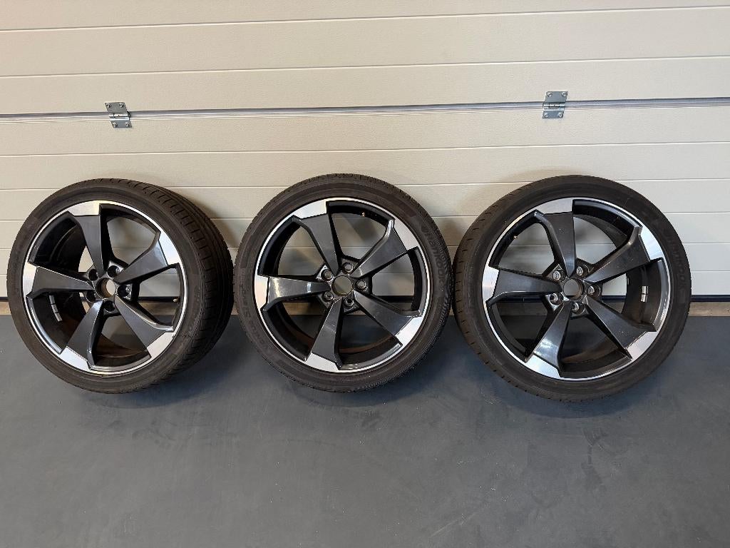 3x Originele Audi 19” Velgen + Hankook Banden – 1 Beschadigd, Auto-onderdelen, Banden en Velgen, Gebruikt, Banden en Velgen, Winterbanden