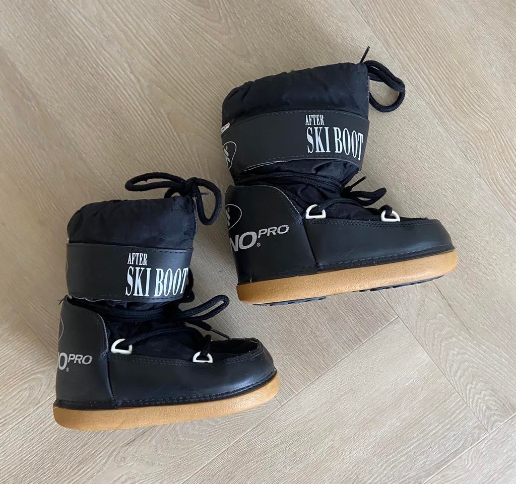 Moon boots 29-31, after ski boot, Ophalen of Verzenden, Zo goed als nieuw, Jongen of Meisje, Laarzen