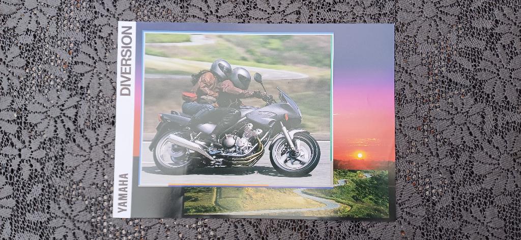 Originele folder Yamaha Diversion XJ600 S 1998-2000, Ophalen of Verzenden, Yamaha