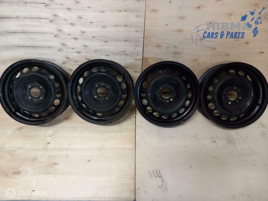 Renault Twingo III Set Stalen Velgen 403000862R 2016 - 2023, Auto-onderdelen, Ophalen of Verzenden, Gebruikt