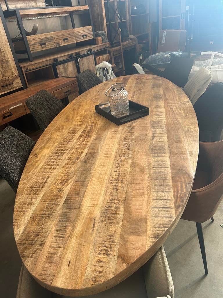 Ovale mangohout tafel, Ophalen, Zo goed als nieuw, Vijf personen of meer, Ovaal