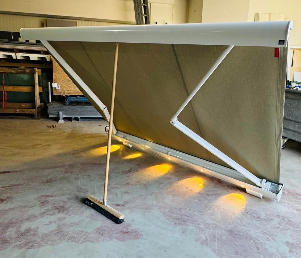Weinor Opal cassette zonnescherm 3.00 x 2.50 m, 150 tot 300 cm, Ophalen, Zo goed als nieuw, Knikarmscherm