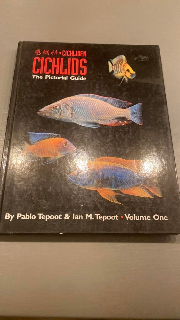 Verschillende aquarium boeken, Dieren en Toebehoren, Vissen | Aquaria en Toebehoren, Ophalen of Verzenden, Zo goed als nieuw, Plant(en), Steen of Hout