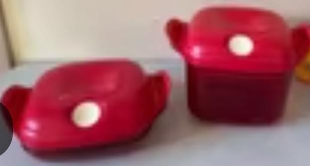 Tupperware MicroPop Vierkant 475ml en 1,9L, Huis en Inrichting, Keuken | Tupperware, Ophalen of Verzenden, Zo goed als nieuw, Rood