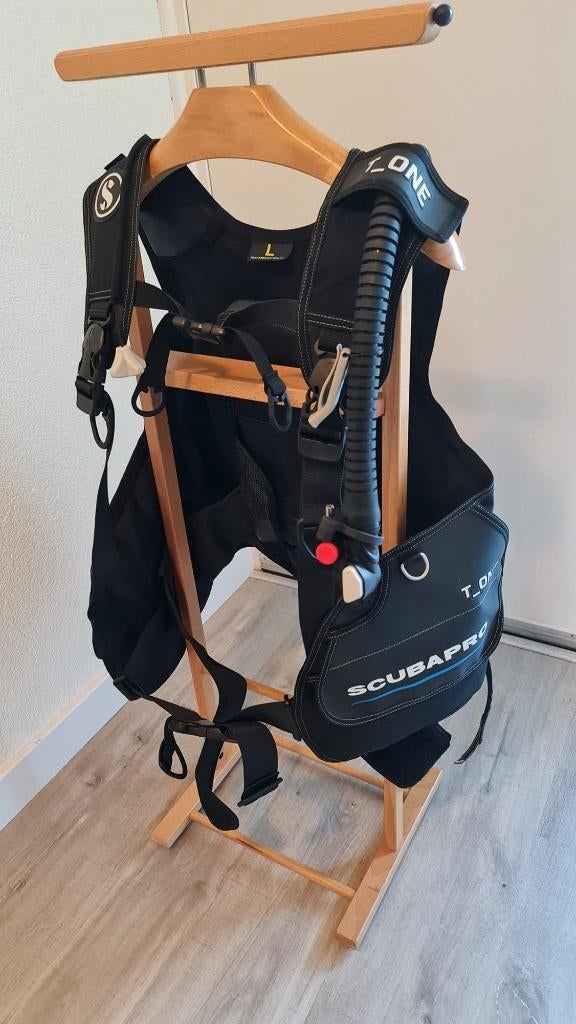 ScubaPro T-One BCD, Watersport en Boten, Duiken, Zo goed als nieuw, Trimvest of Wing, Ophalen of Verzenden