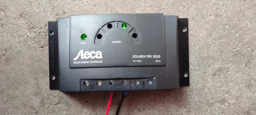 Steca Solarix PRS 3030 Laadregelaar 12/24v, Caravans en Kamperen, Camper-accessoires, Zo goed als nieuw, Ophalen of Verzenden
