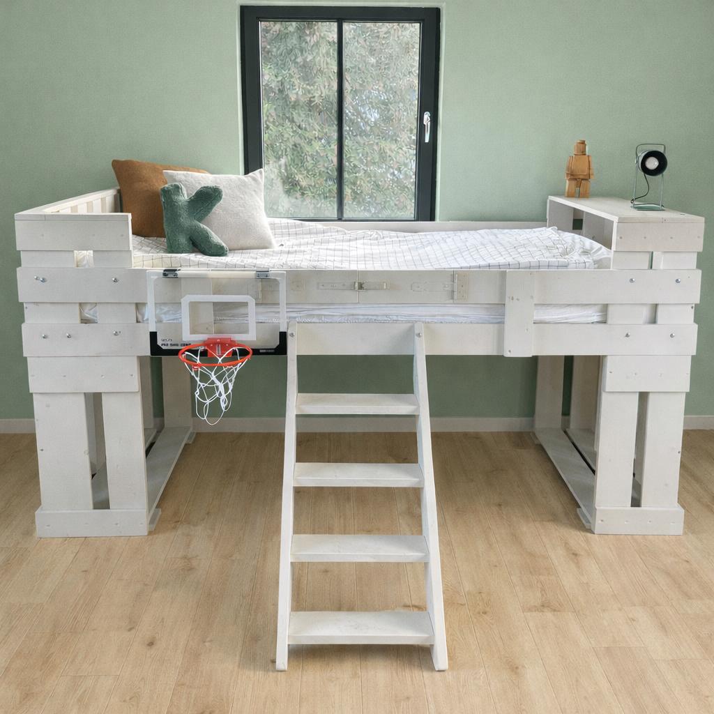 Super leuke witte houten hoogslaper met de handgemaakt, Kinderen en Baby's, Kinderkamer | Stapelbedden en Hoogslapers, Ophalen
