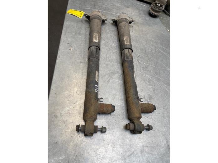 Schokdemper set van een Volkswagen Passat, Gebruikt, -, Volkswagen, -