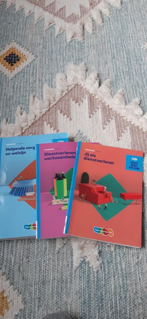 Schoolboeken Helpende, Boeken, Schoolboeken, Ophalen of Verzenden, Gelezen, Overige niveaus, Huishoudkunde of Verzorging