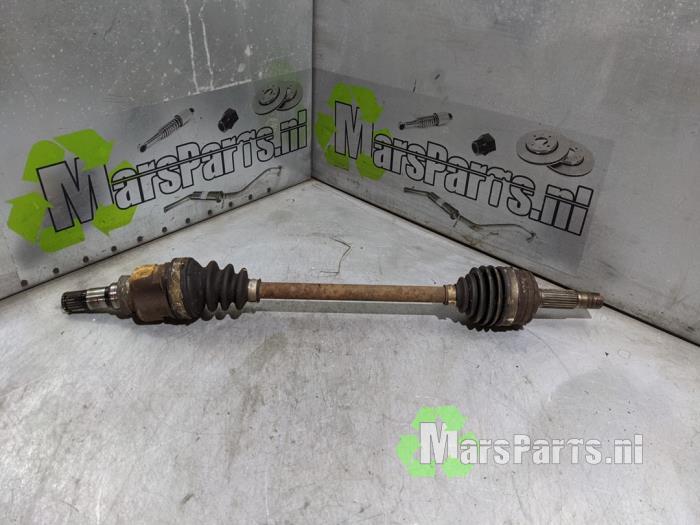Aandrijfas links-voor van een Peugeot 107, Gebruikt, -, -, 6 maanden garantie
