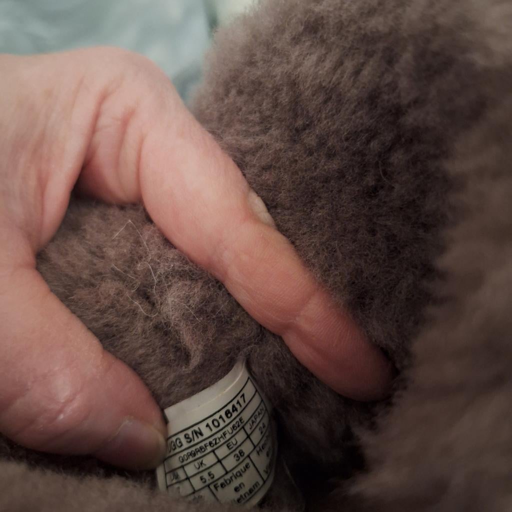 Ugg nieuw maat 38 grijs/paars, Ophalen of Verzenden, Nieuw, Grijs