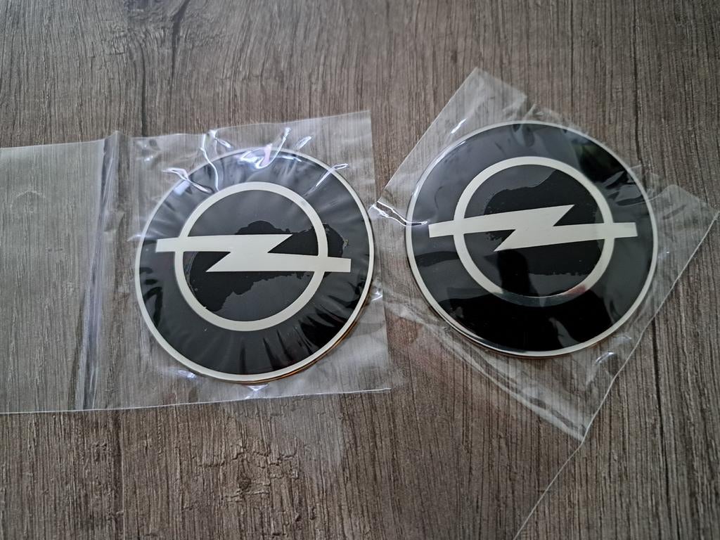 2 Opel Logo Embleem naafdoppen zelfklevend, Ophalen of Verzenden, Nieuw, Voor, Opel