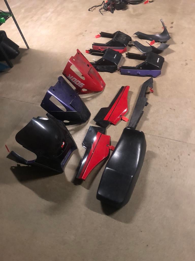 Kawasaki GPZ 900 R diverse kappen en Zadel, Gebruikt, ., Ophalen of Verzenden, .