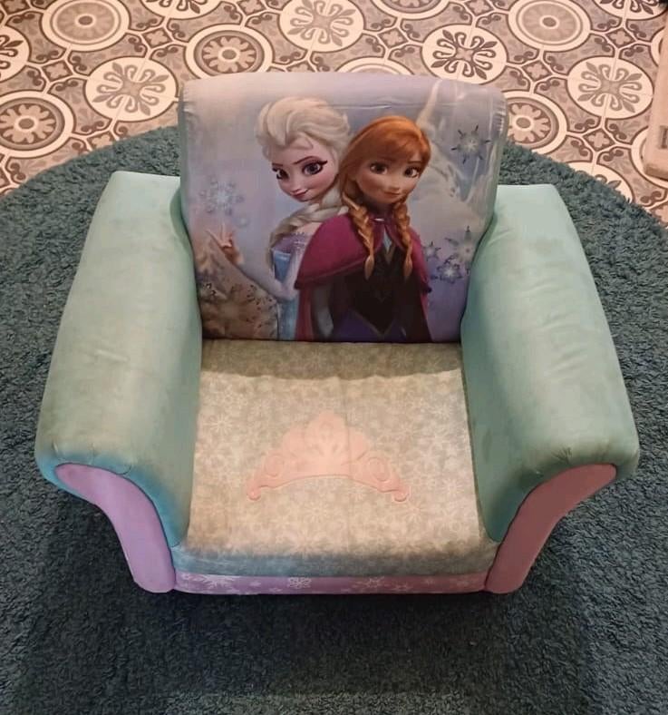 Frozen kinderstoel, Kinderen en Baby's, Kinderkamer | Tafels en Stoelen, Ophalen, Gebruikt, Stoel(en)