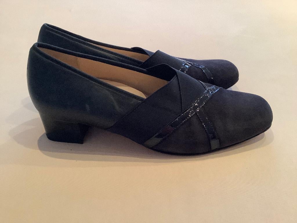 Prachtige leer schoenen van het merk Hassia, maat 6 ½(40)J., Kleding | Dames, Schoenen, Zo goed als nieuw, Pumps, Zwart, Ophalen of Verzenden