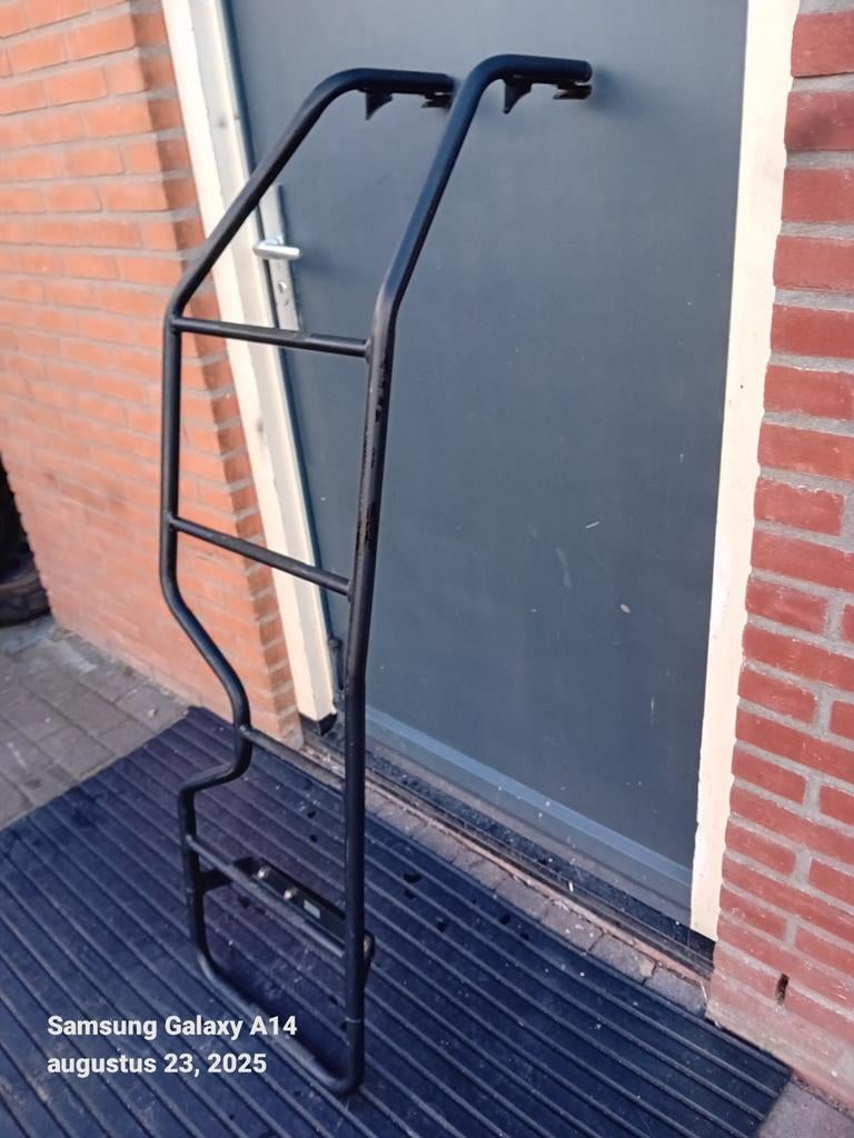 Ford custom achterdeur trap 175 orgineel ford