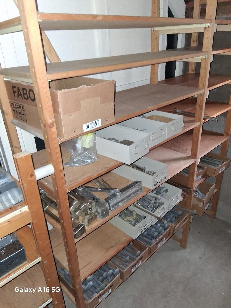 IJzerwaren en bevestigingsmateriaal., Ophalen, Nieuw, Bouten of Moeren, Rvs