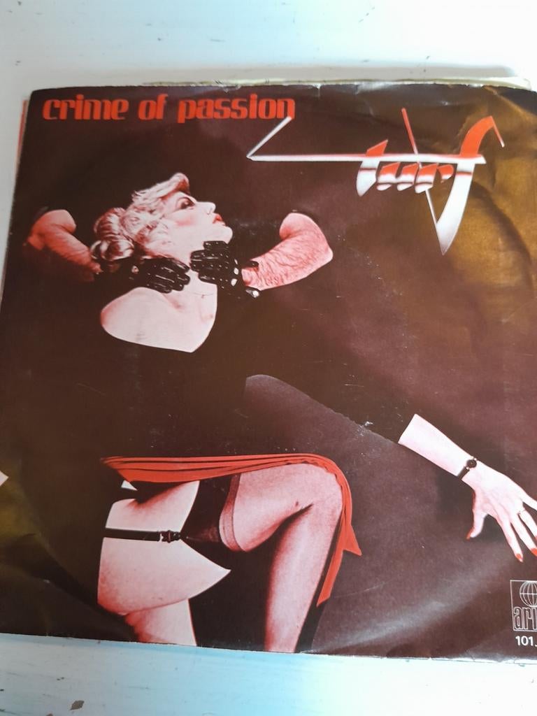 Turf 7 inch crime of passion, Ophalen of Verzenden, Zo goed als nieuw, Pop