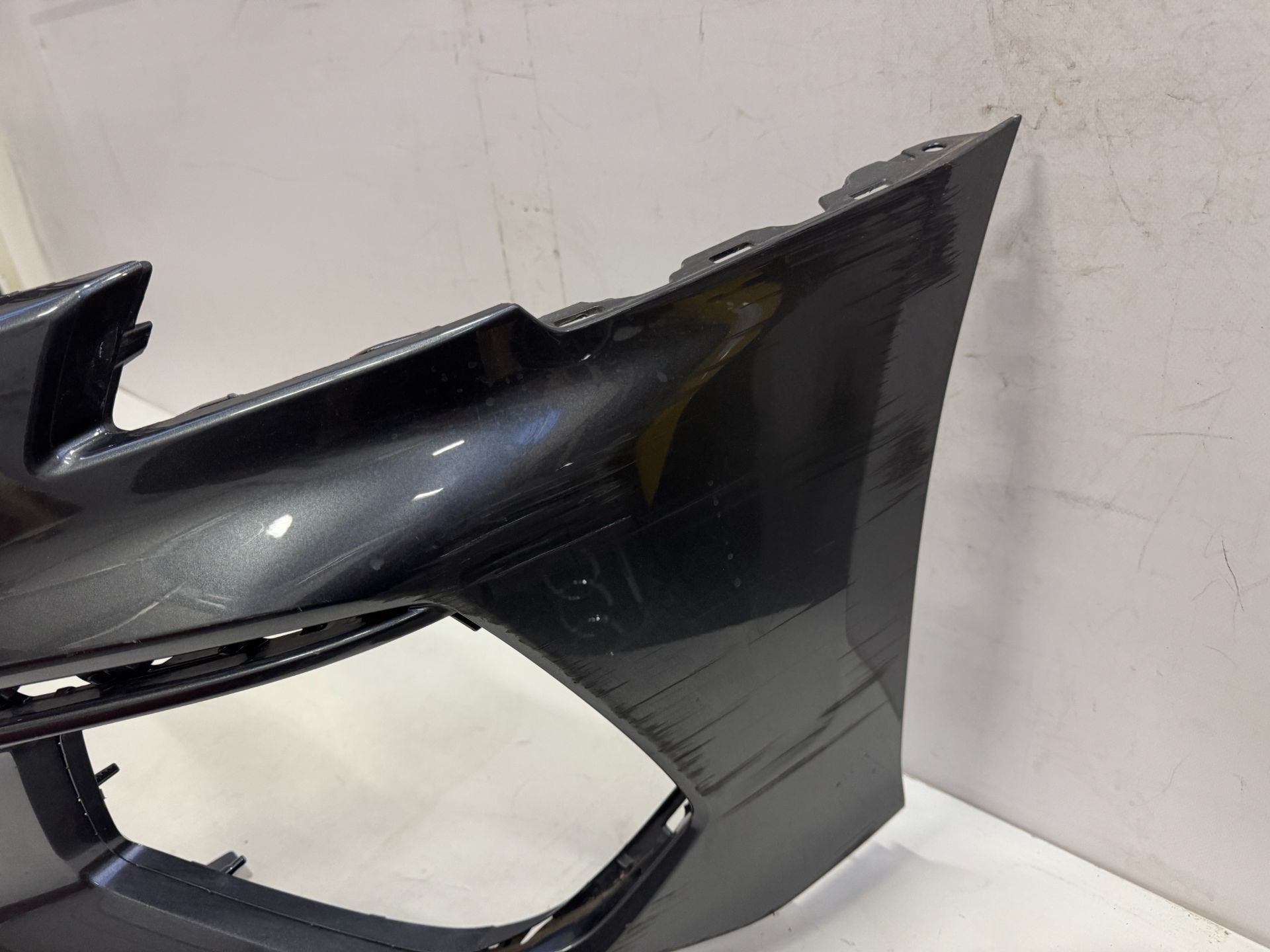 AUDI S3 A3 S LINE 8Y VOORBUMPER BUMPER 8Y0807437F 2019-, Gebruikt, Voor, AUDI AG, Auto-Union-Strasse 1
85045  Ingolstadt, DE