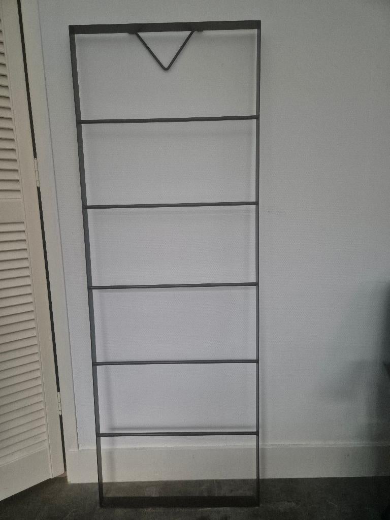 Industriële zwarte ladder rek, Ophalen, Zo goed als nieuw