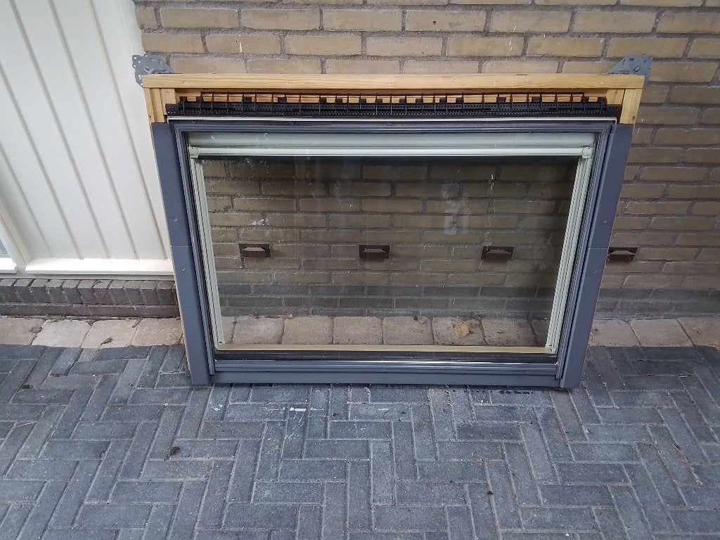 Velux dakraam ggl u04 134x98 incl gootstukken, Doe-het-zelf en Verbouw, Glas en Ramen, Ophalen, Gebruikt, 80 tot 120 cm, Dubbelglas