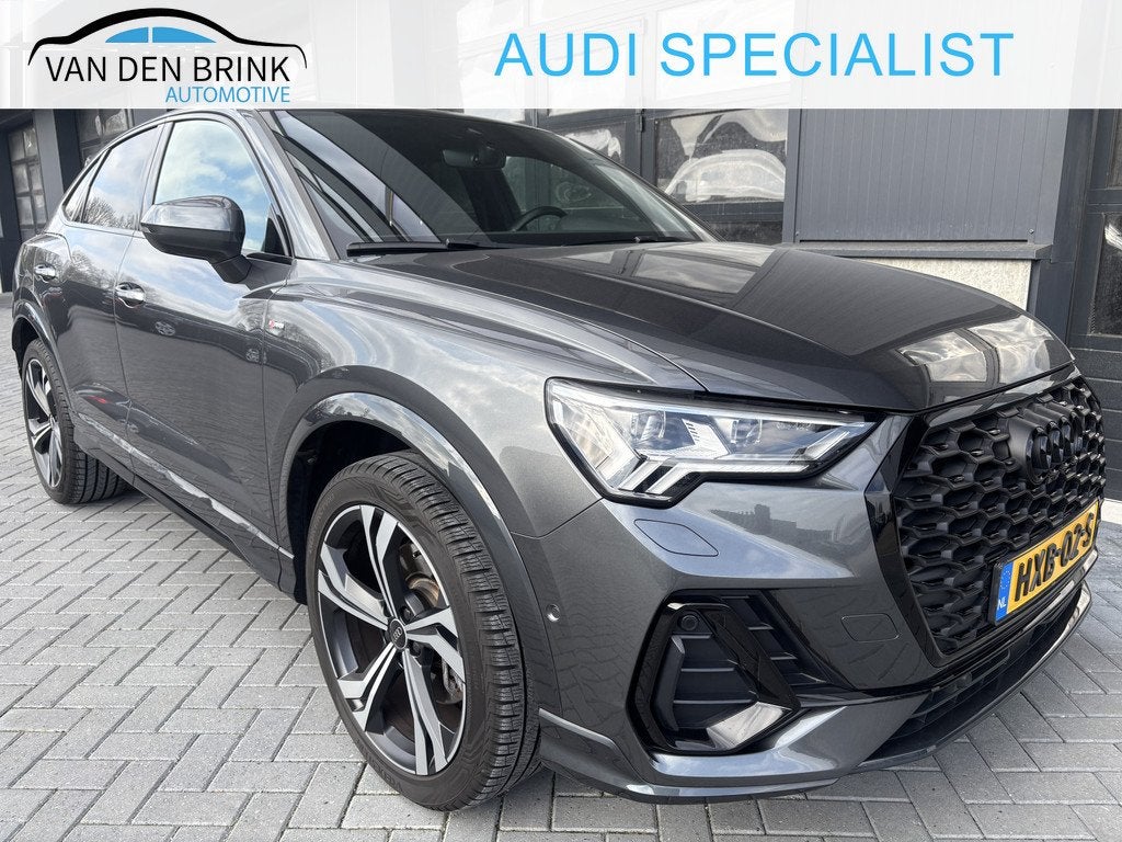 Audi Q3 Sportback 45 TFSI e S-Line B&O Pano 360-Camera Carbo, Gebruikt, Hybride Elektrisch/Benzine, SUV of Terreinwagen, Zilver of Grijs
