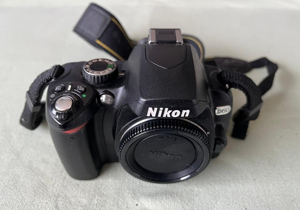 Nikon D60 camera met toebehoren, Spiegelreflex, Ophalen of Verzenden, Zo goed als nieuw, Nikon