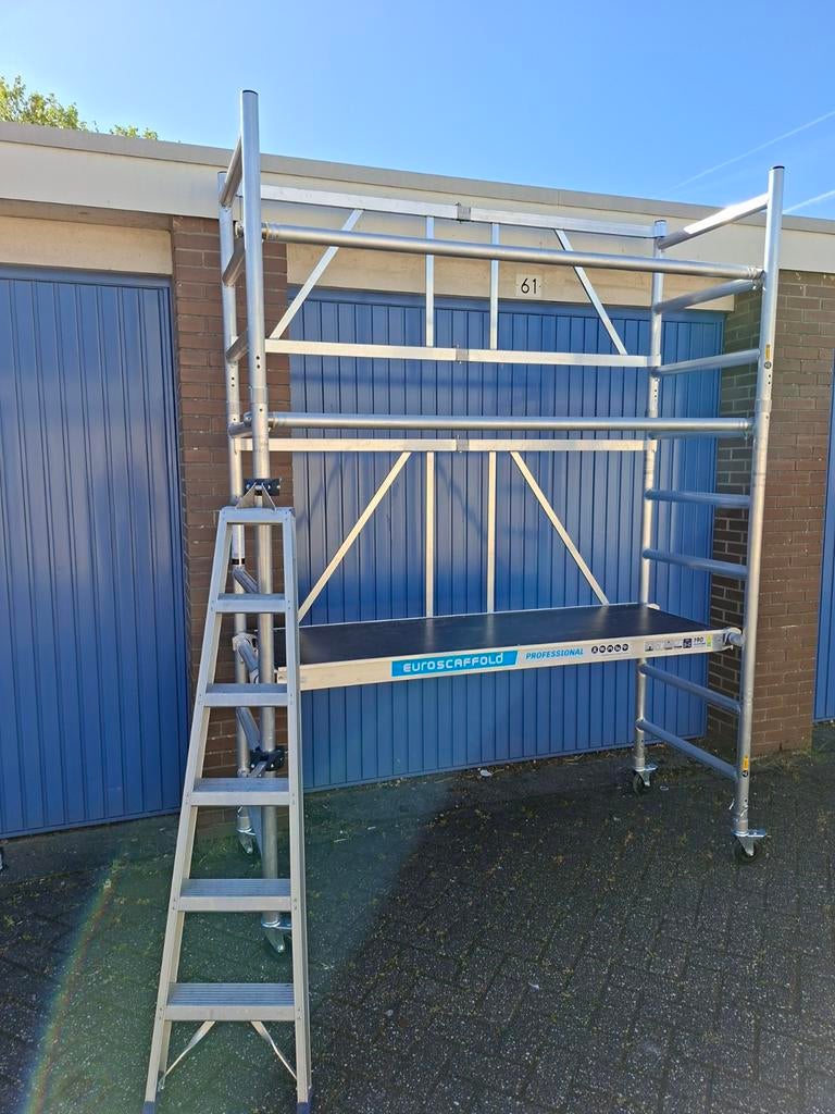 Z.g.a.n euroscaffold professional kamer/rolsteiger, Doe-het-zelf en Verbouw, Steigers, Ophalen, Zo goed als nieuw, Rolsteiger of Kamersteiger