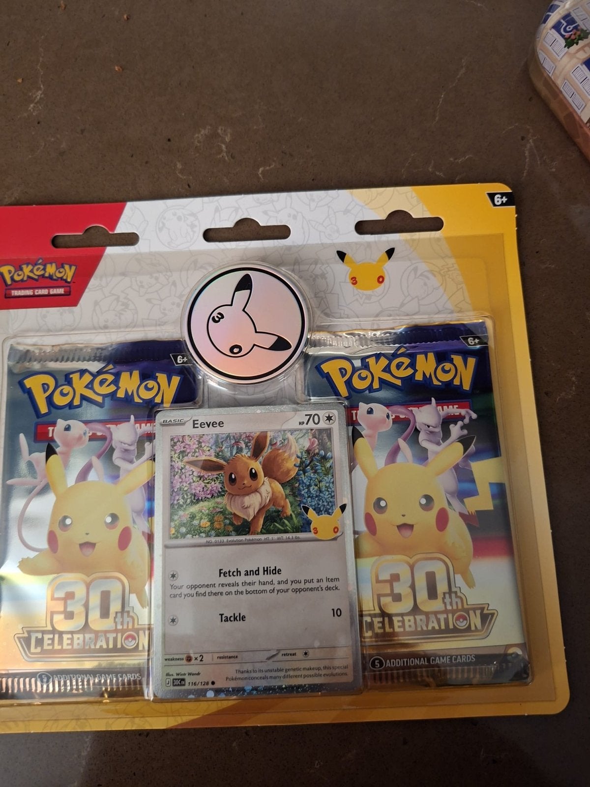 Pokémon Celebrations Eevee Blister Pack, Ophalen of Verzenden, Nieuw, Booster
