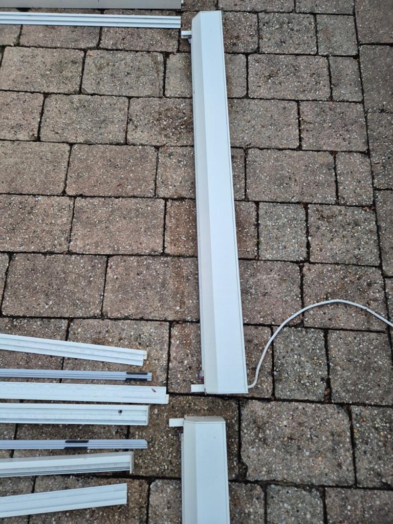 2 mooie screens grijs 128 cm breedx150cm hoog, Ophalen of Verzenden, Zo goed als nieuw, Knikarmscherm