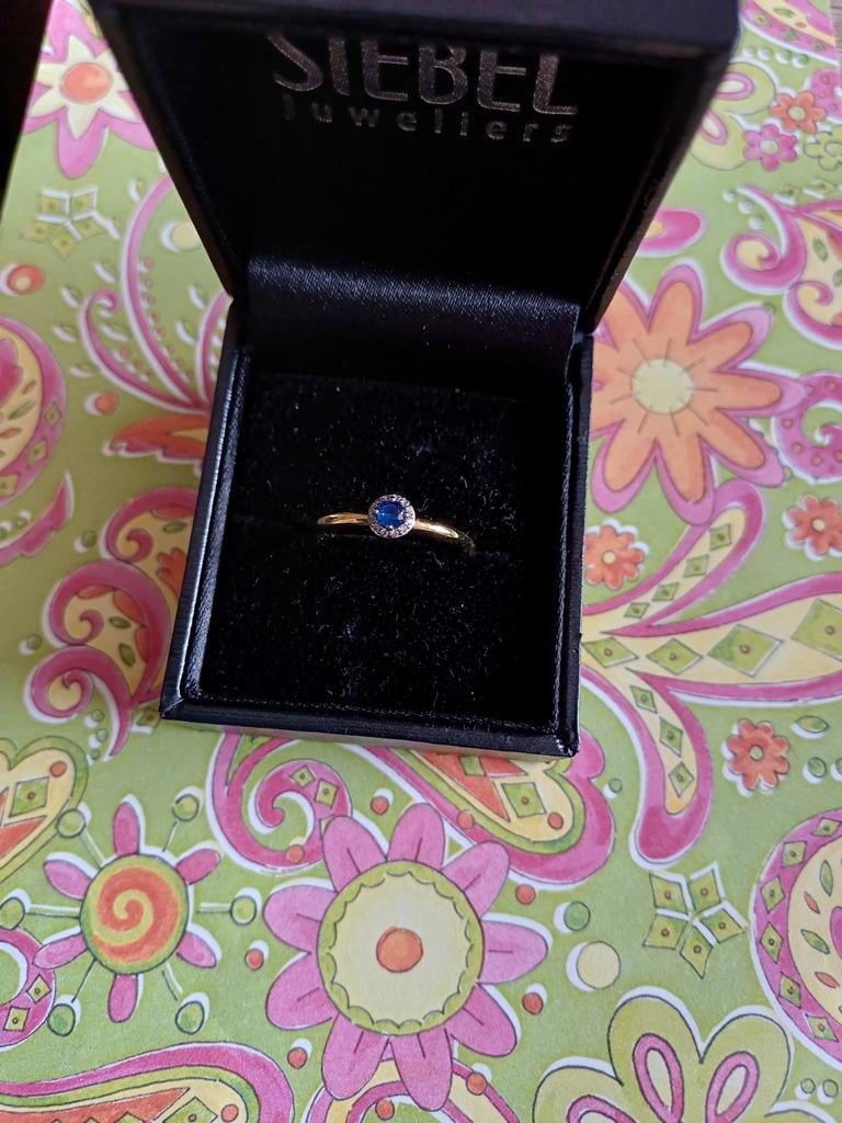 Te koop.Mooie ring.Maat 18.5 Goud met zilverlaagje., Ophalen of Verzenden, Gebruikt, Pandora