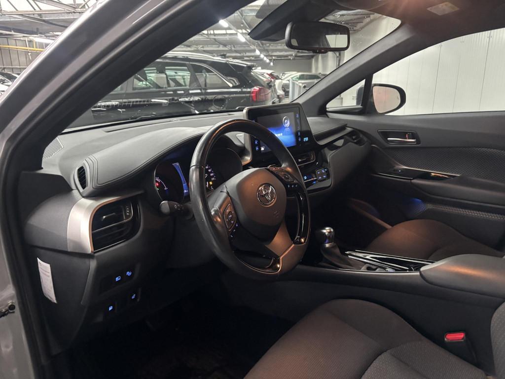 Toyota C-HR 1.8 Hybrid Dynamic Sport, Auto's, Euro 6, 4 cilinders, 122 pk, 26 km/l
