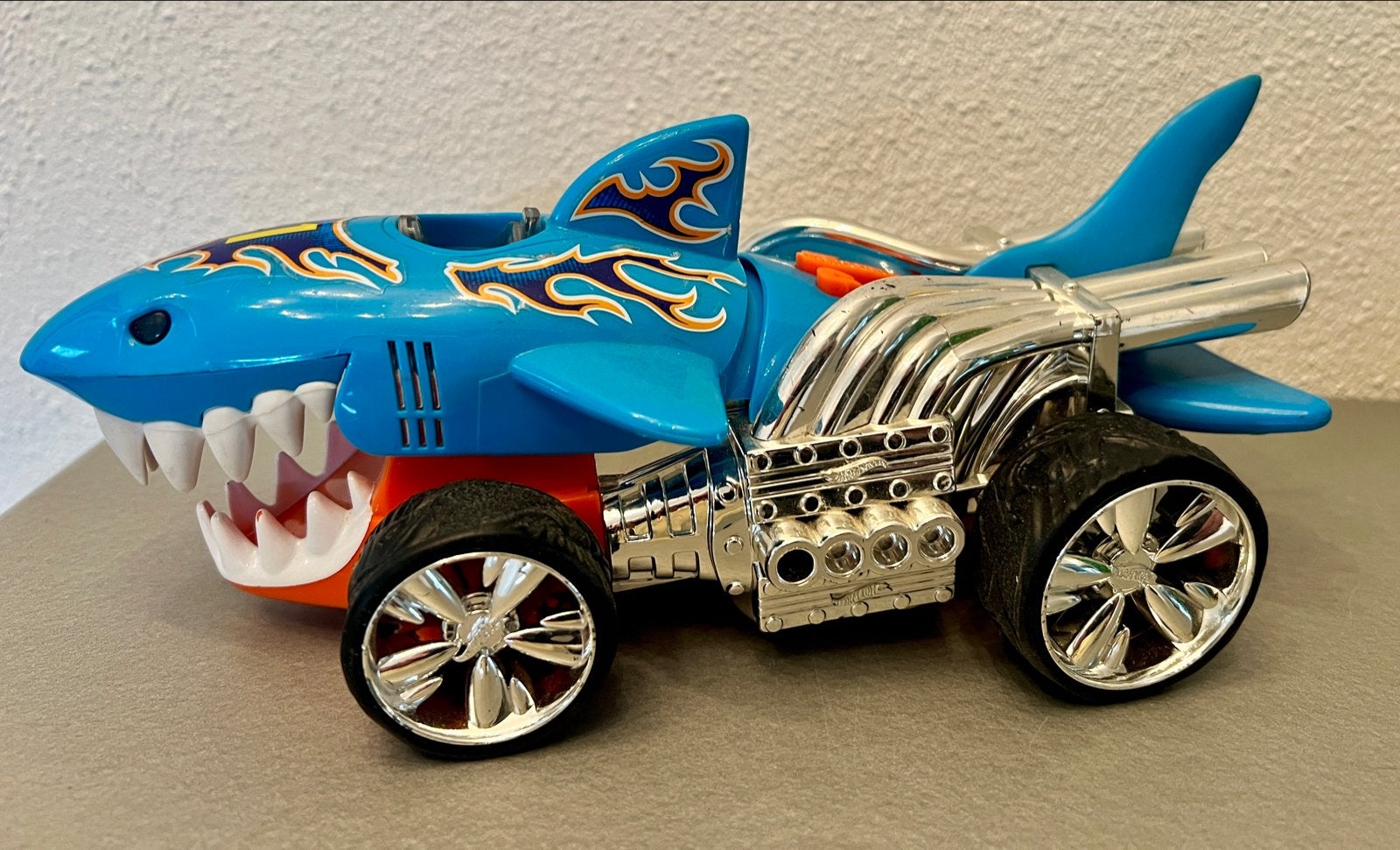 Hot Wheels Sharkruiser, Ophalen of Verzenden, Zo goed als nieuw