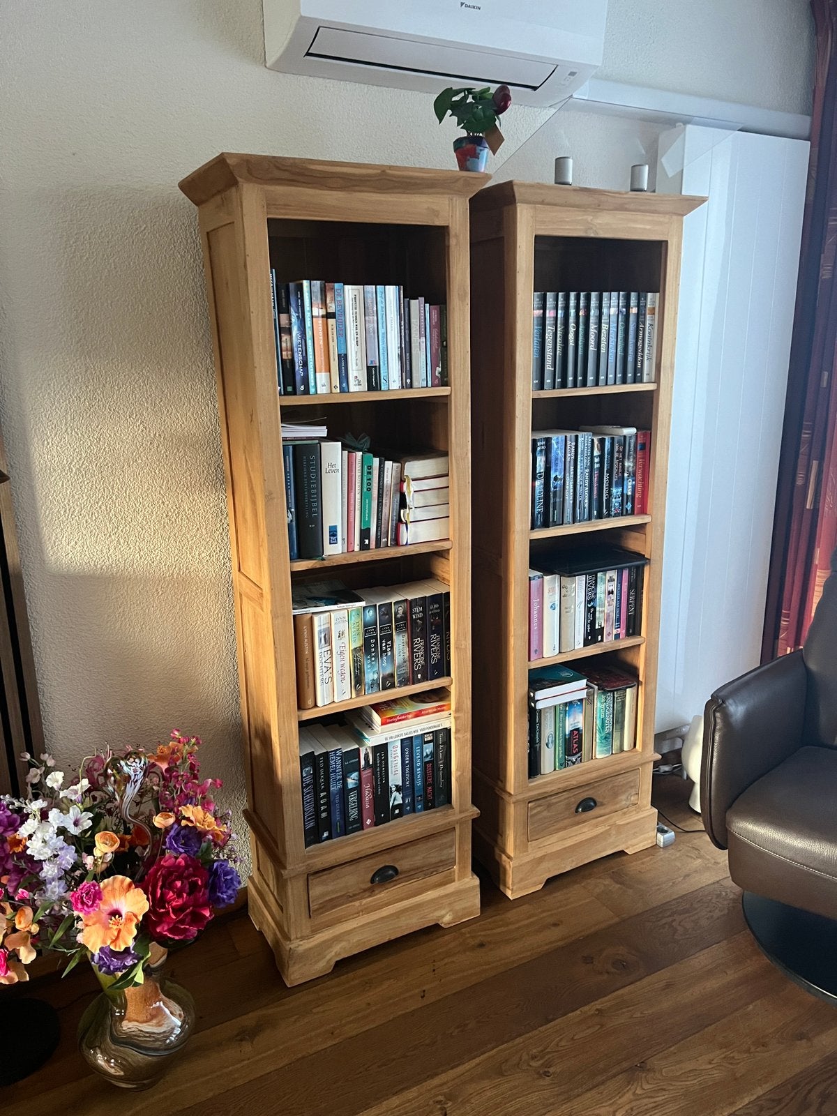 Twee boekenkasten massief teak, Ophalen, Met plank(en), 200 cm of meer, Teakhout