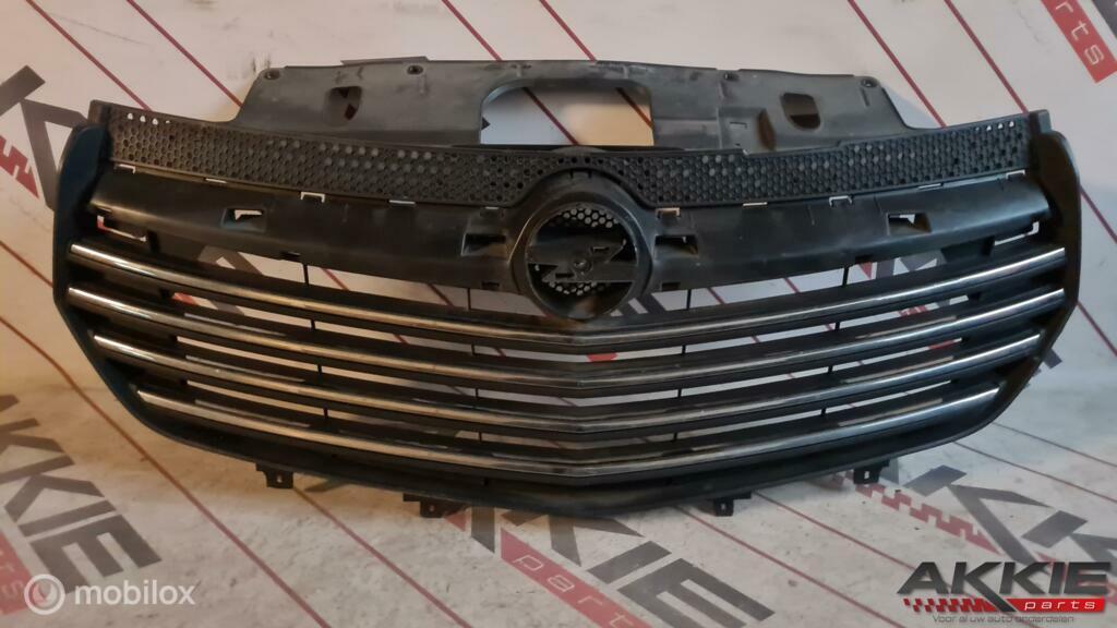 Opel Vivaro grille chroom  ('14->) 623105615R, Gebruikt, Opel, Ophalen of Verzenden, Opel