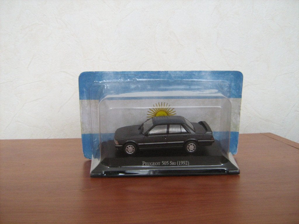 Peugeot  505 SRI (1992), Magazine,Antracite, nieuwindoos1:43, Hobby en Vrije tijd, Ophalen of Verzenden, Nieuw, Auto, Overige merken