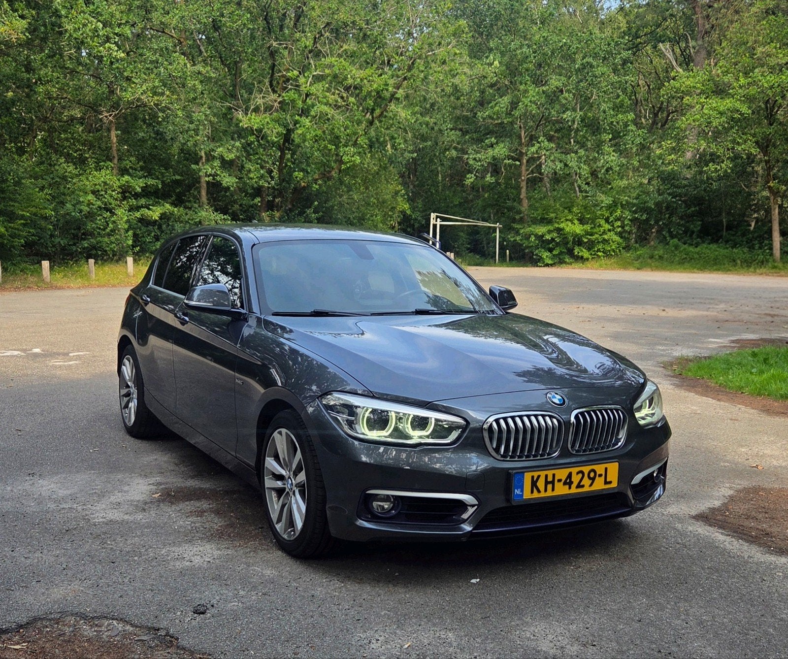 BMW 1-Serie 2.0 118D 5DR AUT 2016 Grijs, Auto's, BMW, Achterwielaandrijving, 1995 cc, Euro 6, Leder en Stof